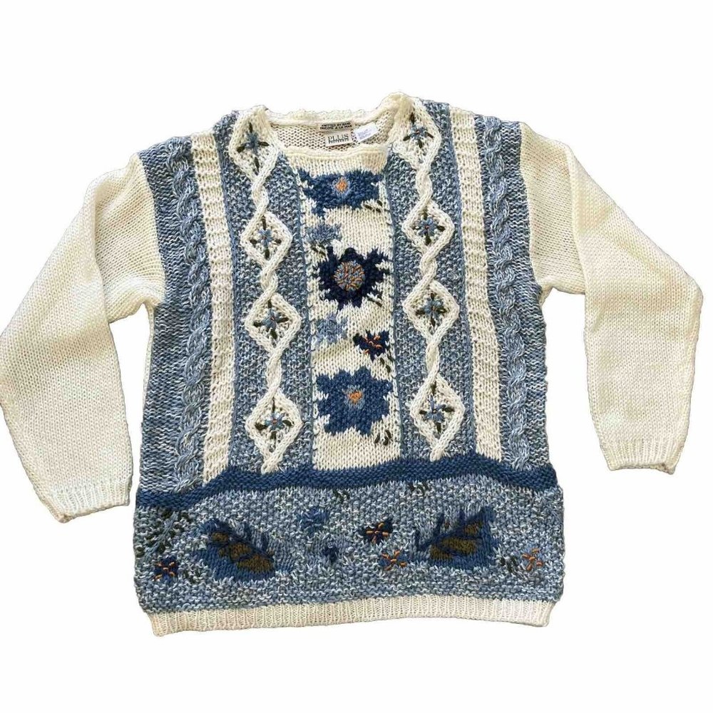 Plus Preferred Hand Knit Acrylic Pullover Sweater Vintage Textured Blue Floral